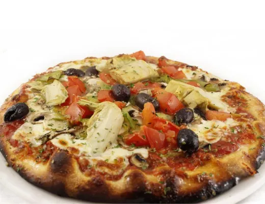 Une pizza suprême, une combinaison généreuse de garnitures pour satisfaire tous les palais